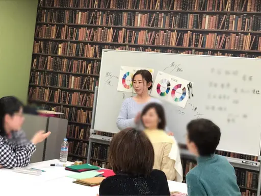 色迷走中ガールに♡パーソナルカラー診断/あなたに似合う色とメイクの色をお伝えします