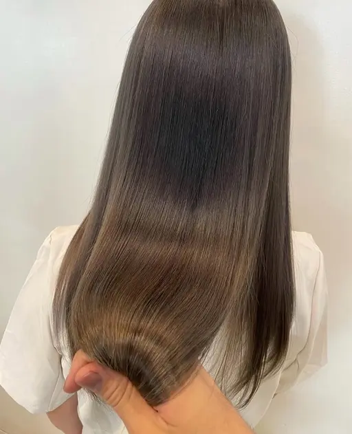 カラーモデル🪽💕(透明感ツヤダメージレスブラウン系カラー)