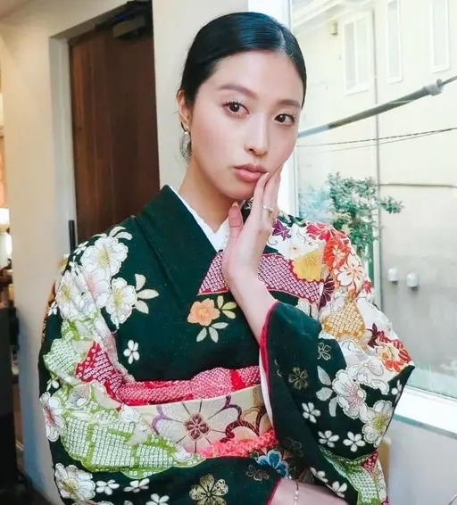着付け+ヘアセット　成人式、結婚式参列、七五三、おでかけ用_15,400円～