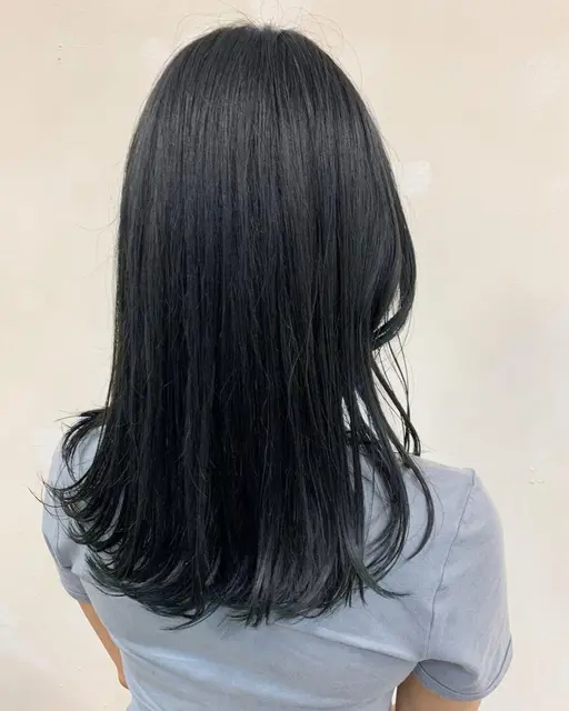 【就活生必見‼️】黒染めを使わない暗染めカラー🌚🖤