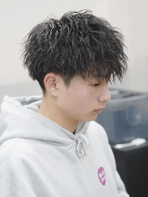 「本日限定」カット＋ツイストスパイラルパーマ12,000円→8,800円