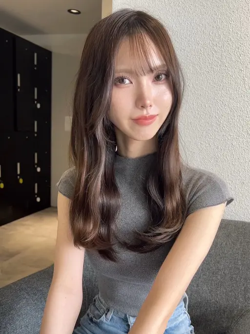 小顔補正立体カット+透明感カラー+トリートメント