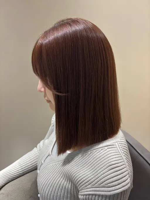 透明感シュコラカラ－、カット