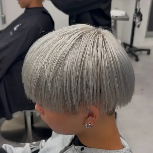 ⚡️8月限定⚡️カット➕ブリーチ➕カラー➕トリートメント➕セット