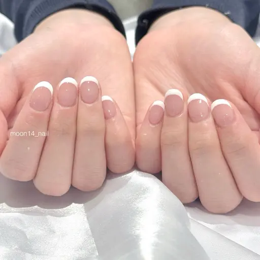 フレンチネイル🌙モデルメニュー【オフありのみ】