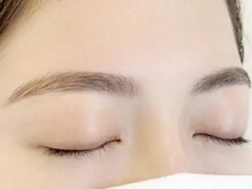 💗アイブロウ💗WAX🫧1かけ月以上伸ばしている方限定!投稿用の目元の写真撮影可能な方限定🫧✨