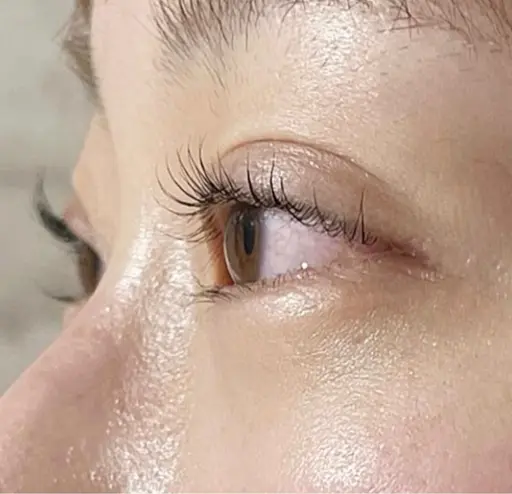 【⭐️残り3名限定⭐️】コスメリフト+アイブロウデザイニング+まつげコーティング美容液1本🎁