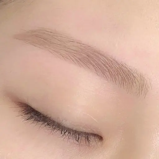 アイブロウワックス脱毛🌙【眉形成】メイク仕上げ付き🪄︎︎※詳細必ずお読みください！