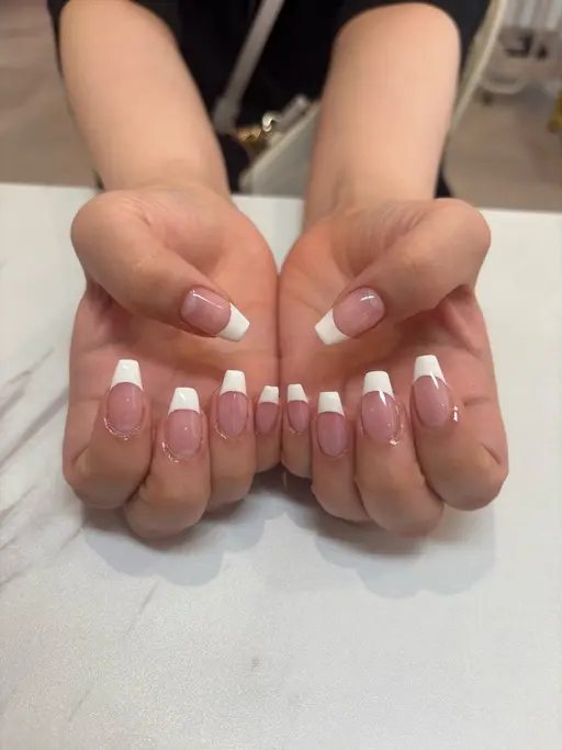 白フレンチ【オフ有り】ある程度お爪の長さがある方のみ