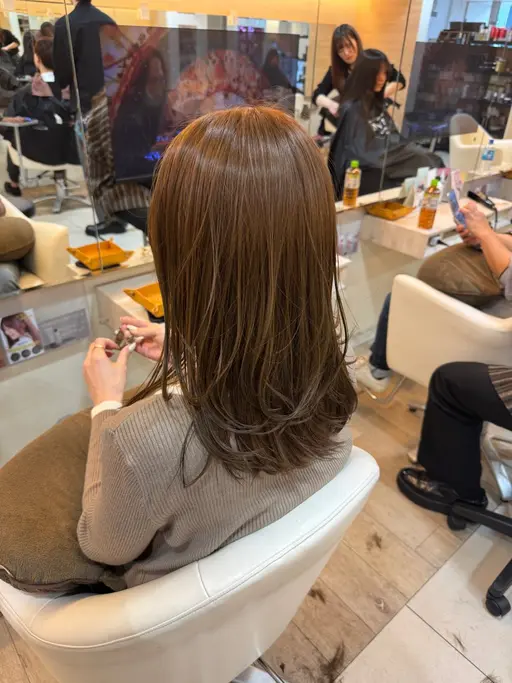 【12月5日まで】カット+透明感イルミナカラー+Aujuaトリートメント