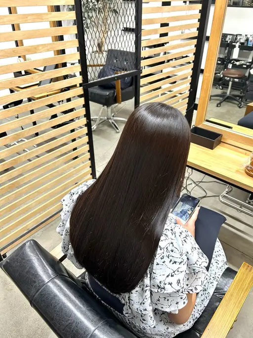 乾かすだけで美しく🤍【✨髪質改善ストレート✨】メンテナンスカット+超音波アイロン