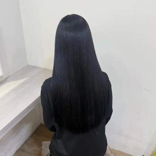 〻11月限定価格〻 【🤍透明感イルミナカラー+カット🤍】