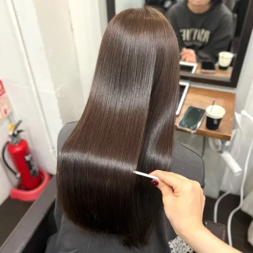 【1日1名様限定‼️】カット➕透明感カラー💎‬※鎖骨下の長さの方のみの募集です🙇🏻‍♀️