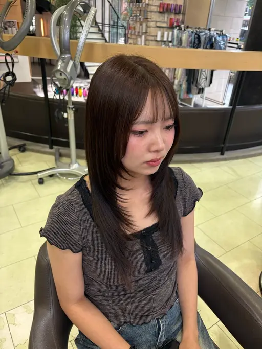✂︎毛先カット✂︎＋ツヤカラー✨＋トリートメント🫧