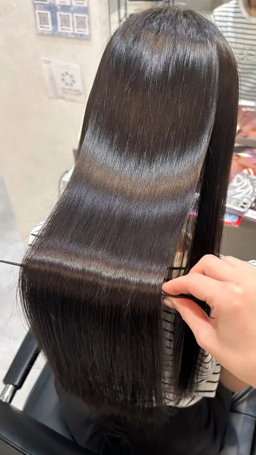 【最高の髪質改善縮毛矯正✨】ホリスティックストレート+資生堂SUBLIMICシールドトリートメント🥣