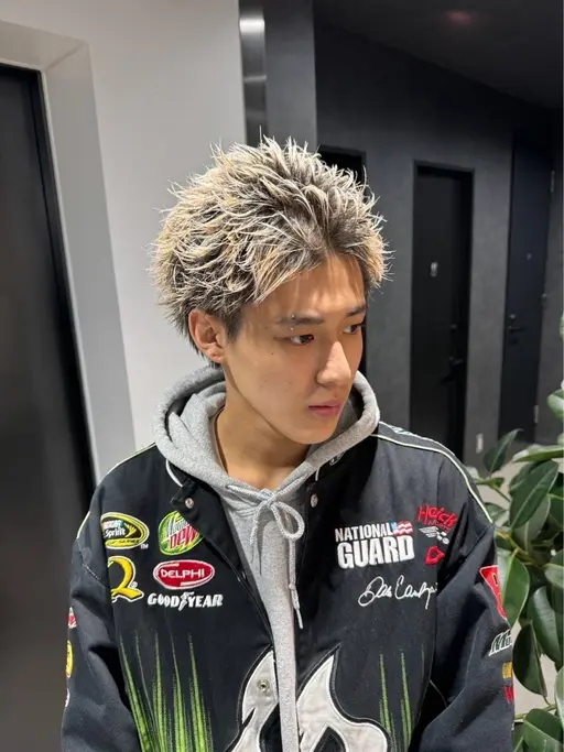 メンズカット+⚡️ブリーチありなし選べるダブルカラー⚡️