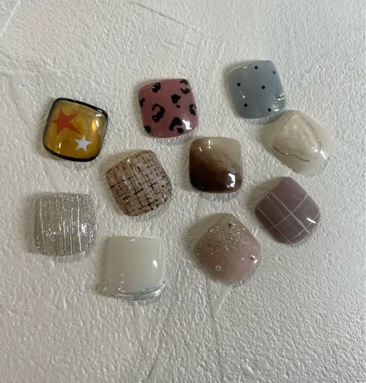 ⭐️フット親指アート⭐️ オフなしでも可  2人まで！！