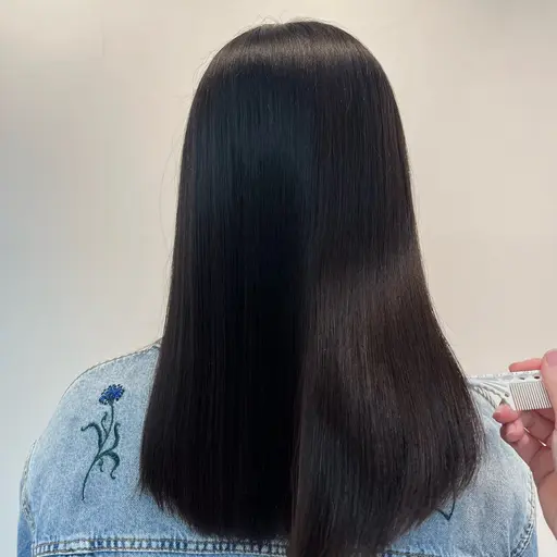 酸性ストレート(全体)🪽✨くせやうねりが気になる方おすすめです！！予約リクエストからのご予約受け付けてます🤚🏻