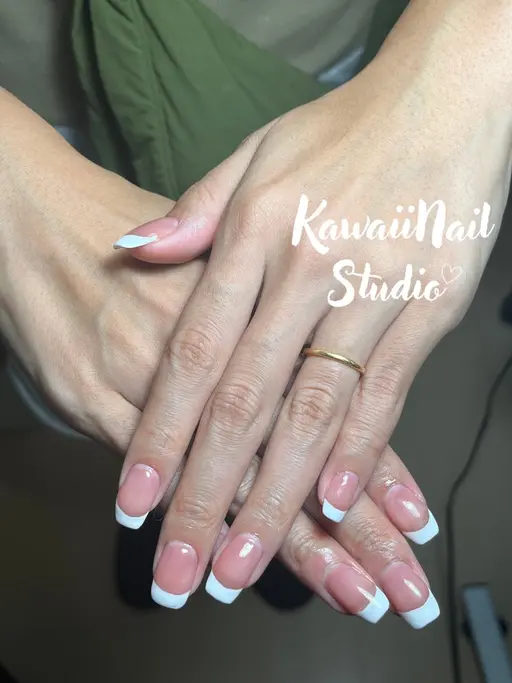 【内容】💅フレンチネイル（デザインはシンプルなホワイトフレンチ）※ジェルネイルでの施術となります。