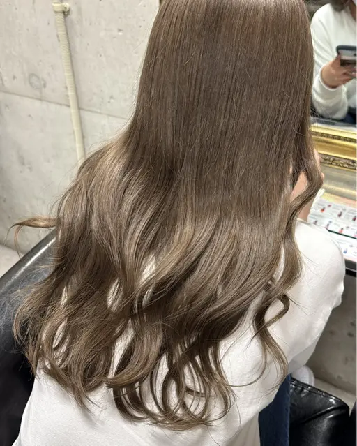 【髪のまとまりと潤いが欲しい方】  カラー     TR