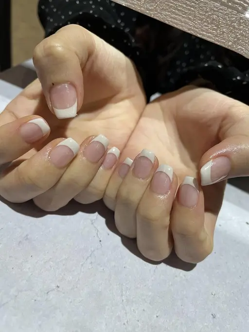 フレンチネイルコース・オフありの方(オフなしNG)