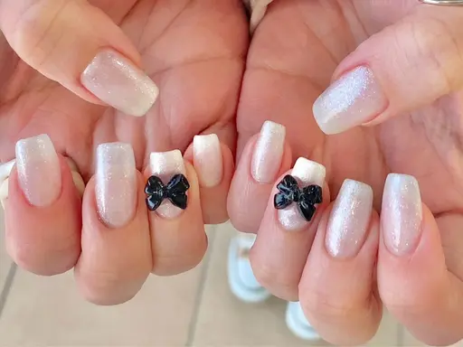 ワンカラーorラメグラデーション💅２色まで使用可⭕️ワンポイントパーツ（有料）追加可⭕️