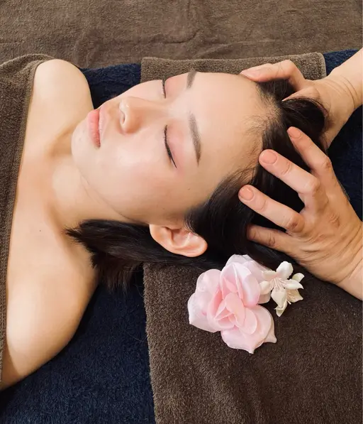 🌸7/30限定54%ｵﾌが🌸🐏【​〜​神経を休めてリラックス​〜​】全身アロマオイル＆ヘッドスパor足ツボ90分🐏