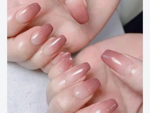 【平日限定】off込　ベースカラークリアフレンチor淡色カラーグラデーションですらっと手元美人に♪ ¥2,200