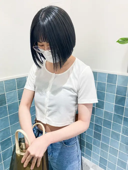 【学生限定】🖤💙就活、実習生に人気NO,1✨ 色持ち抜群！黒染め以外の暗めカラー➕髪質改善トリートメント🖤💙