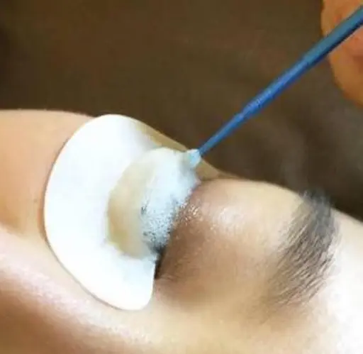 🫧12月中のご来店でエクステ全メニューアイシャンプーサービス🫧 例）フラットラッシュ120本 6000円