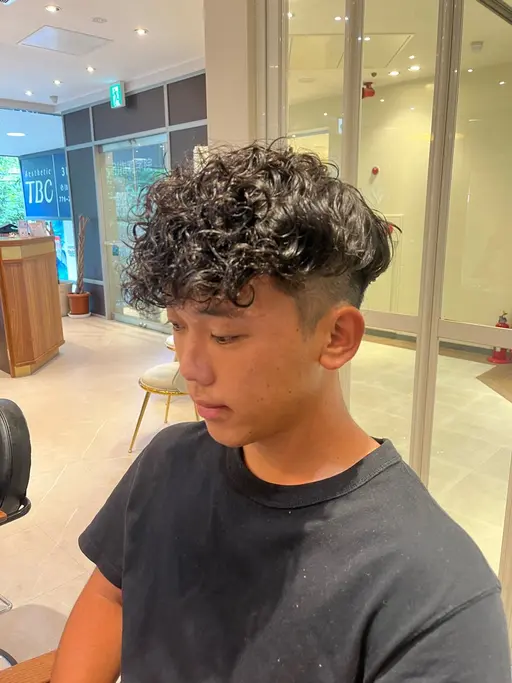 カット&パーマ無料‼️