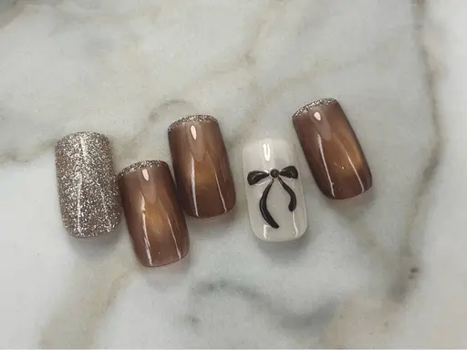 【ハンド】　　　　　　　　　　　　　　　　　　　　　　　　オフ込みリボンネイル🎀