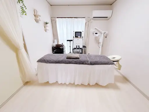 韓国モデリングパック(美白・紫外線ケア)メラニン抑制と肌のトーンアップ効果・皮脂毛穴ケア