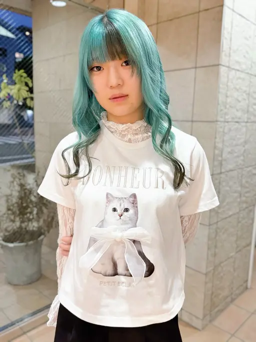 【✨11月限定メニュー✨】ケアブリーチ➕艶カラー➕ぷちトリートメント➕前髪カット