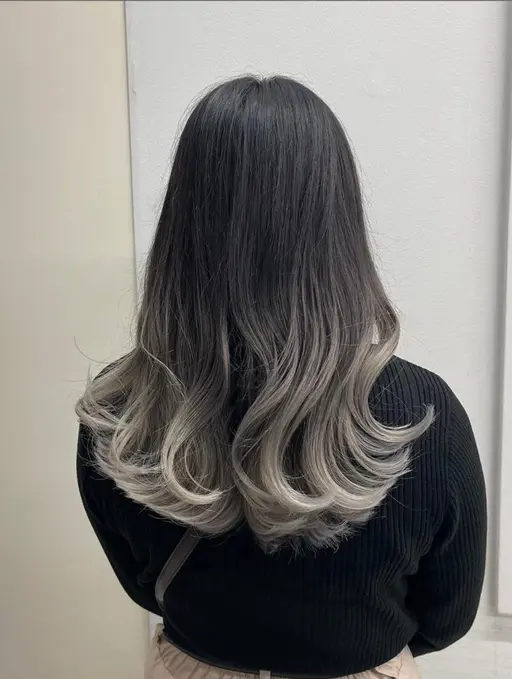 【当日OK🌙20時​〜​受付】✨グラデーションカラー🌈ブリーチ込み✨ロング料金なし💇‍♀️