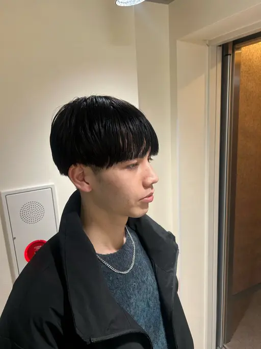 «メンズ1番人気»メンズカット+眉毛カット+ マイクロバブルシャンプー🫧+肩のマッサージ付き