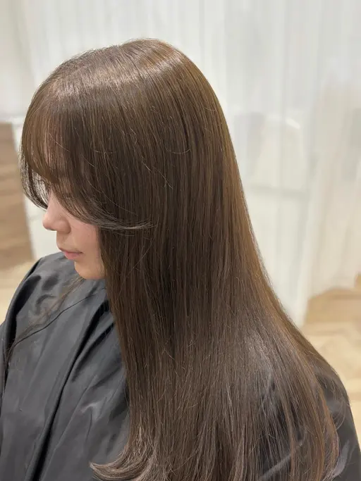 【sHiHo限定🎀】カット +透明感カラー +高保湿Mトリートメント(ダメージ補修効果のあるシャンプー付◎)