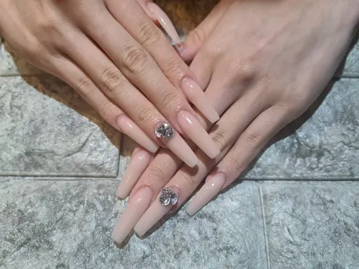 【スカルプ/長さ出し】(オフなし🌼)ワンカラーorラメグラ※ご来店回数3回目までご利用可️⭕️ (担当料込)