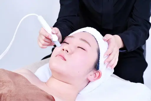 【毛穴の黒ずみ/開き】美容液で洗う毛穴洗浄+エクソ炭酸パック/ホームケアパックプレゼント