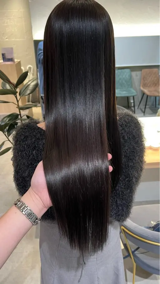 【ツヤ髪&バラついた毛先も整えます♪】酸性ストレート×カット