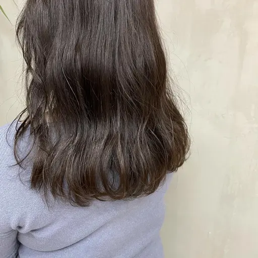 〈日曜限定❕〉カット 💇🏻 ¥1500🪧毛先3cm以上切らせていただける方限定メニューです🤝🏻✨️