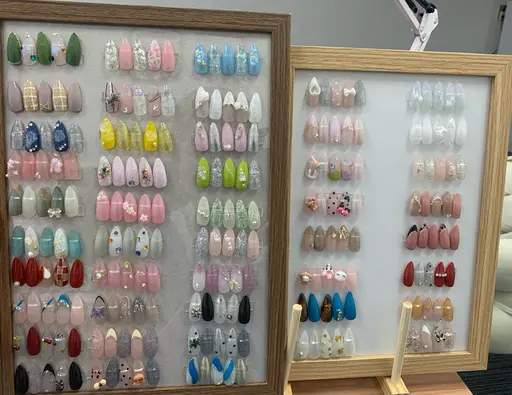 【初回オフ無料】当店人気NO.1🌸長出し定額デザイン、店内サンプルからお選びいただけます、色やパーツ変更🆗
