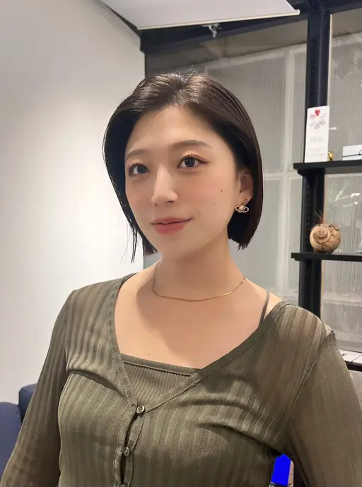 【🎈10.11月限定🎈】⭐️スタイルチェンジカット🎀+ ワンカラー +トリートメント