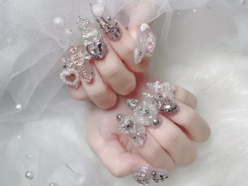 当日限定【オフ・有】🤍ロングネイル お時間内パーツ乗せ放題🤍10本チップ長さだし付