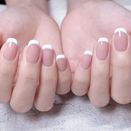平日限定✨フレンチネイル(オフ+550円)