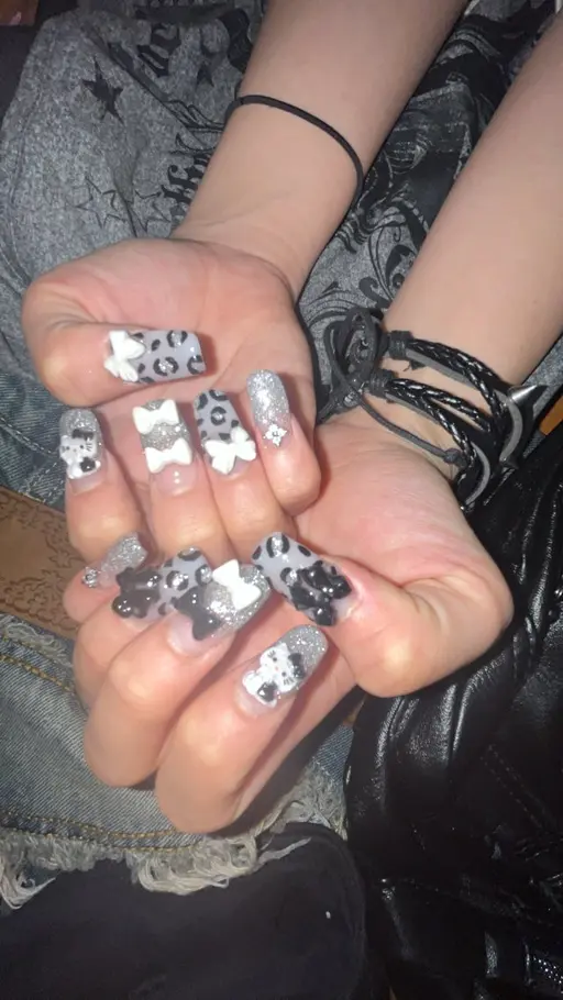 【✨️お得✨️】ネイル ワンカラー（ラメ変更可）💅💫（オフなし） パーツ3個まで！