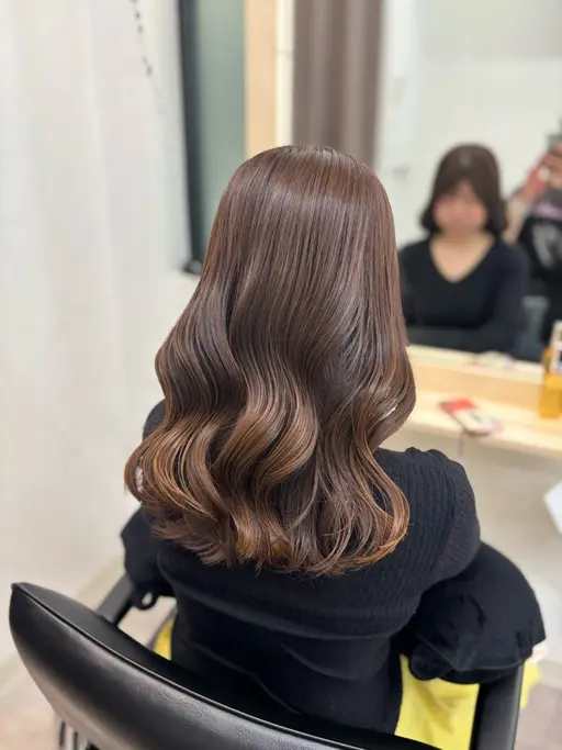 🥂褒められ髪へ🥂ダメージ最小限 極上ケアカラー＋保湿トリートメント