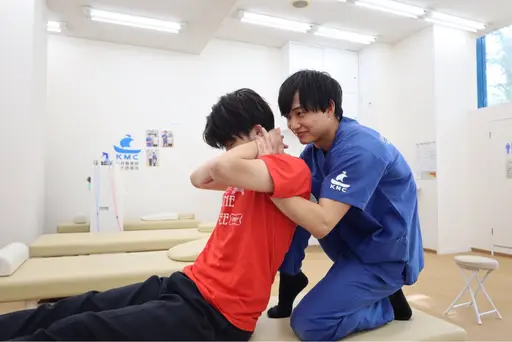 人気 No.1 ⭐️全身のお悩み解消⭐️【全身整体】4400円→2500円