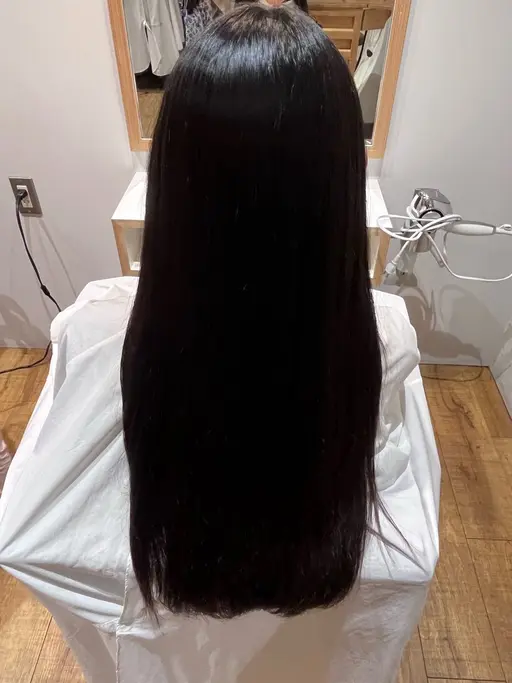 ツヤツヤまっすぐの髪に！縮毛矯正✨