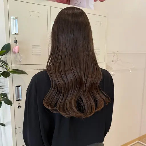 【13日限定57%off🎫💜】 カット➕艶カラー  ¥4900